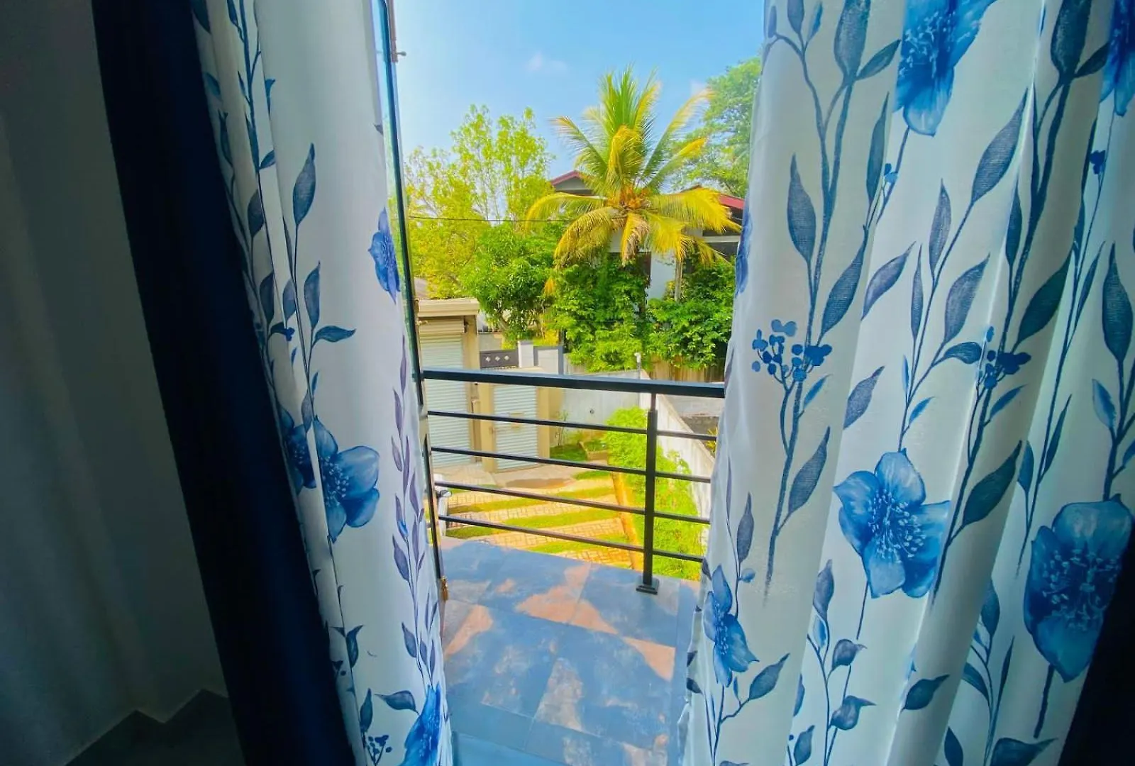 Villa Amore Katunayake Homestay