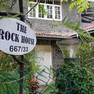 Homestay The Rock House, Katunayake